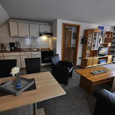 Ferienwohnung Bahnhofstrasse 8 Whg 1 * Carolinensiel