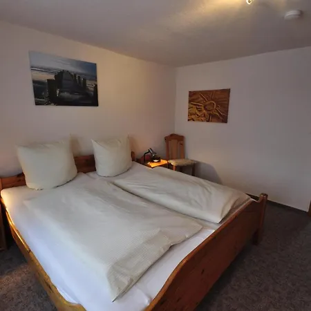 Ferienwohnung Bahnhofstrasse 8 Whg 1 *